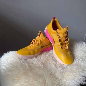 Nike 2021 Nyjah Free 2 SB ‘Pollen’ - Women’s 9 | Men’s 7.5